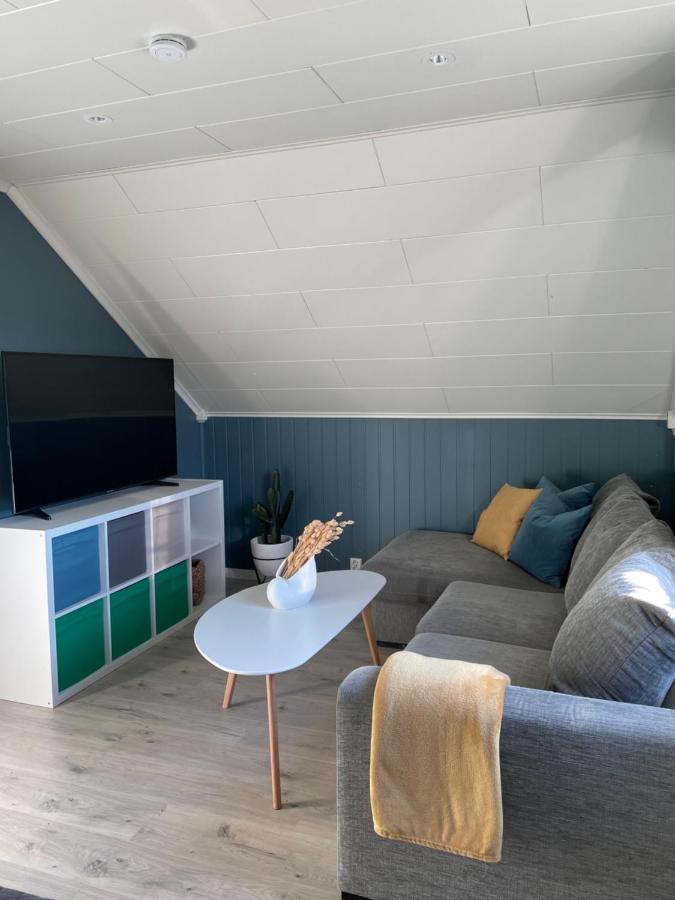 Modern, Small Appartment Ларвик Экстерьер фото