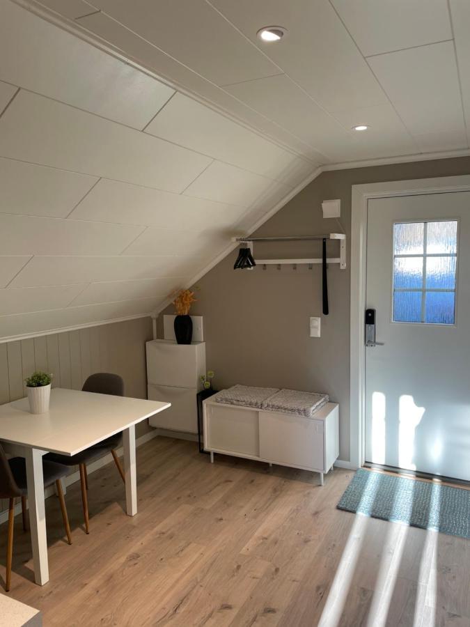 Modern, Small Appartment Ларвик Экстерьер фото