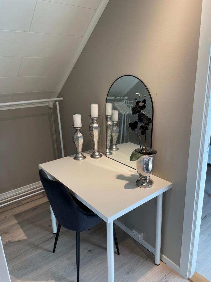 Modern, Small Appartment Ларвик Экстерьер фото